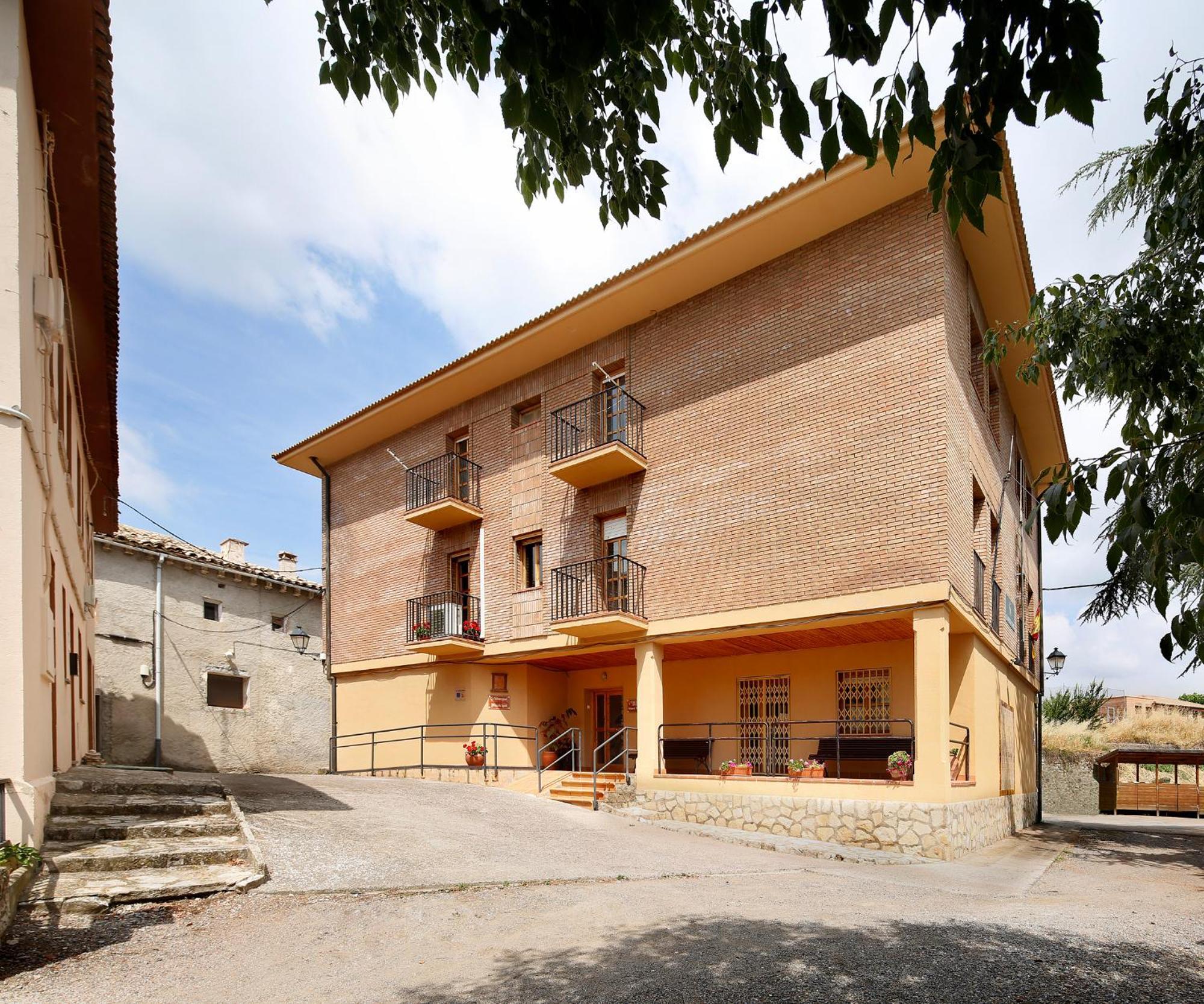 Albergue Sierra De Arbe Naval Exterior foto