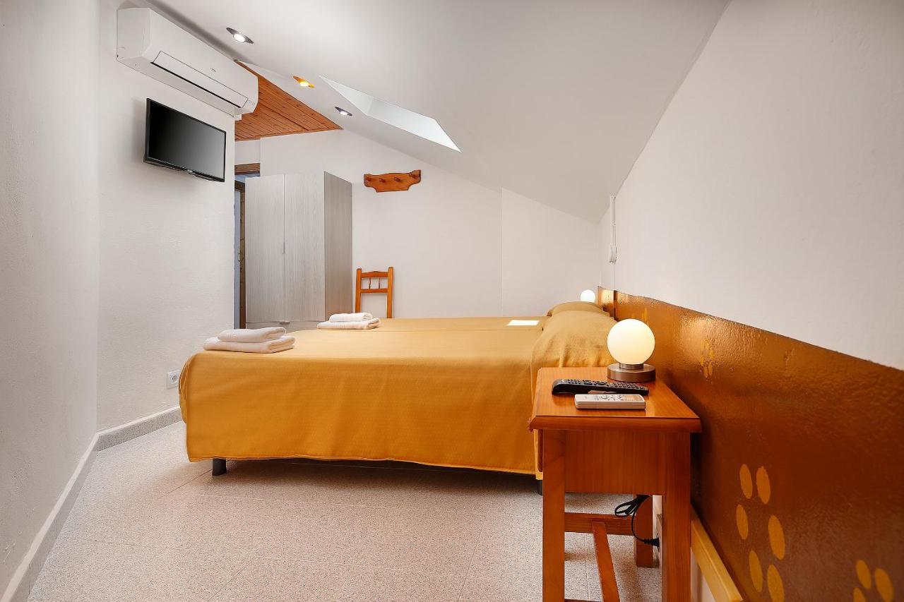 Albergue Sierra De Arbe Naval Quarto foto